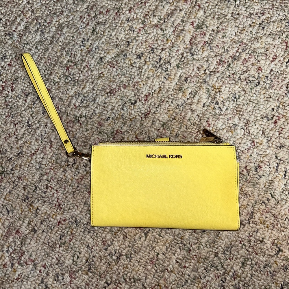 Michael Kors Wristlet